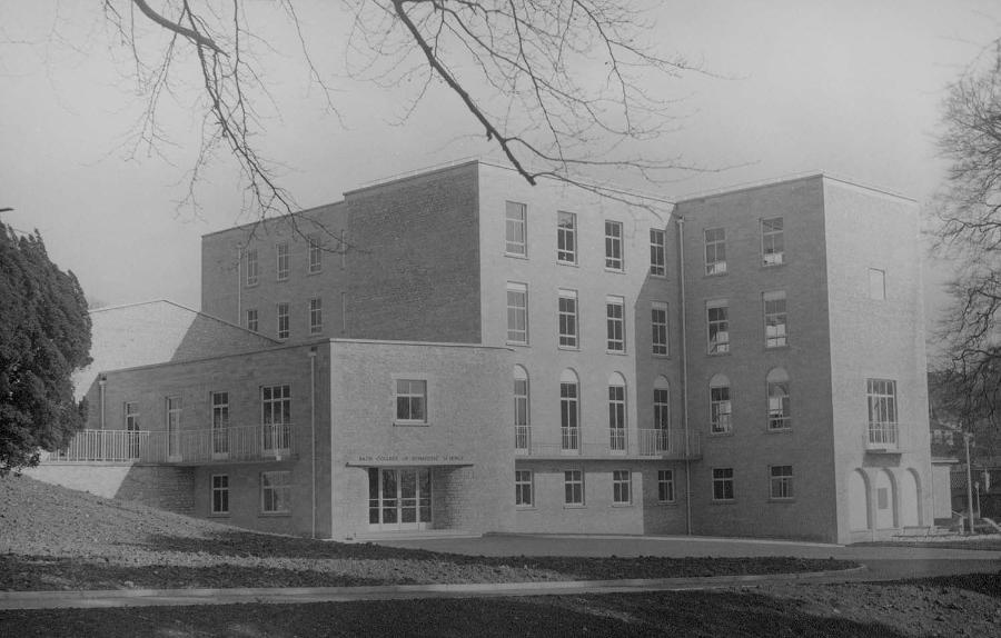 A black and white photo of Bath College of Domestic Science