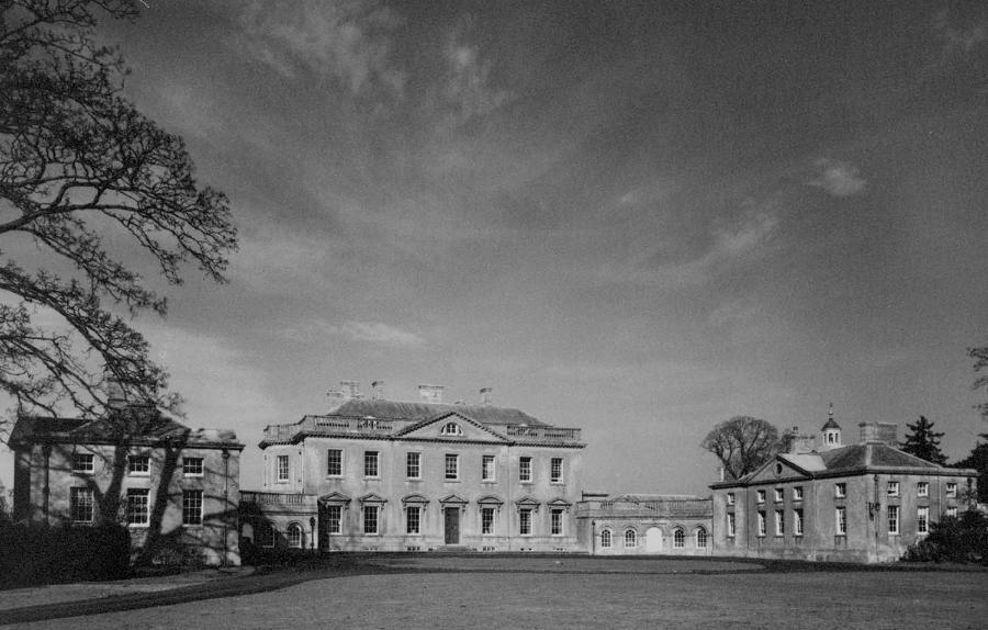 A black and white photo of Main House at Newton Park in 1950.