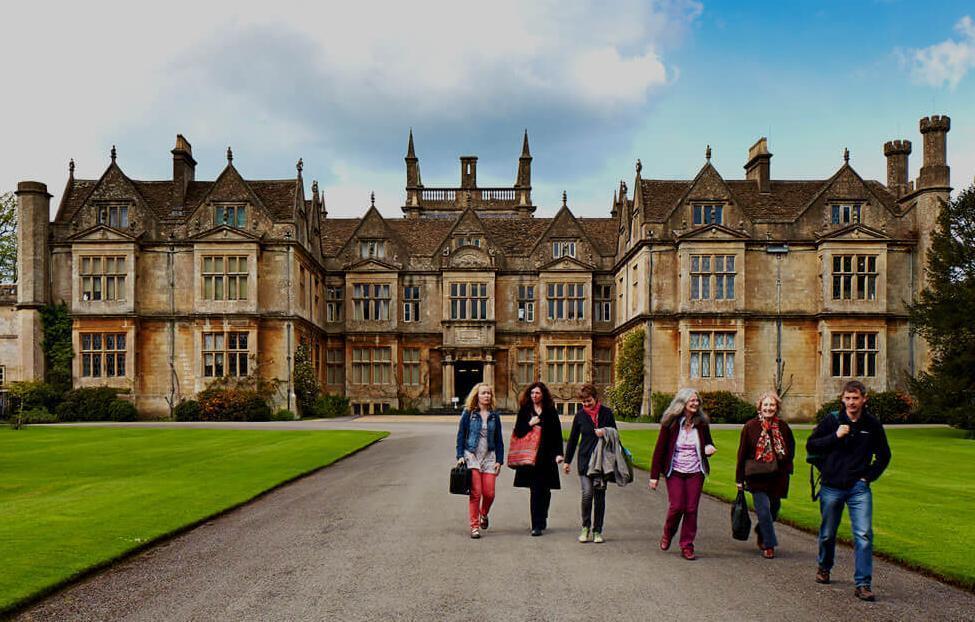 Image of Corsham court with students in foreground