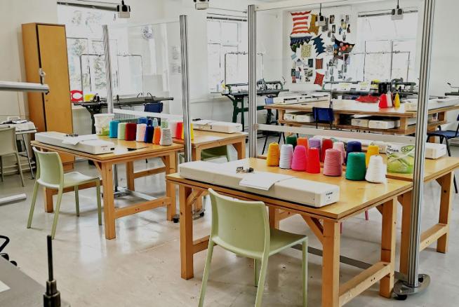 Knitting workshop tables