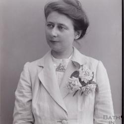 Mary-Blathwayt_1911_-taken-by-Col.-Linley-Blathwayt,-held-by-Bath-in-Time